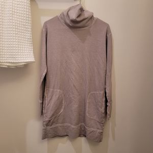 Athleta oversized shirt
